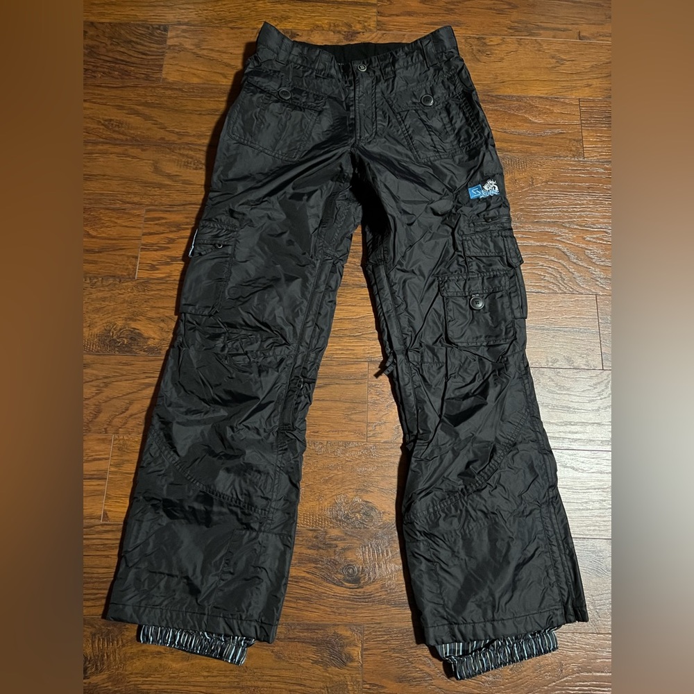 Navy blue ski pants. The brand is Sims.